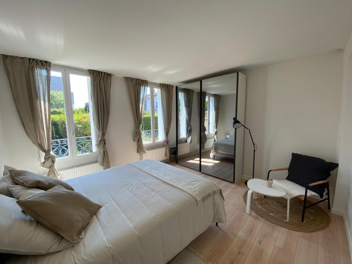 Cozy Flat With Garden Between Paris & Disney ヌイイ・シュル・マルヌ エクステリア 写真